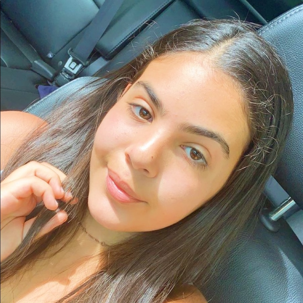 Meet your Posher, Arianna